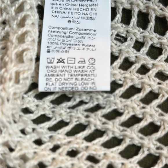 NEW Sleeveless Crochet Top in Black and Cream - Picture 7 of 7